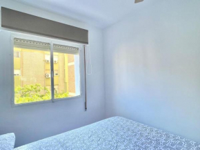 3 habitaciones, terraza y a 200 metros de la playa